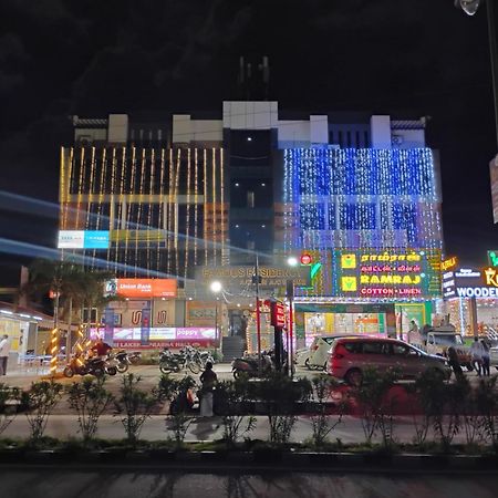 Отель Famous Residency Tiruchirappalli Экстерьер фото